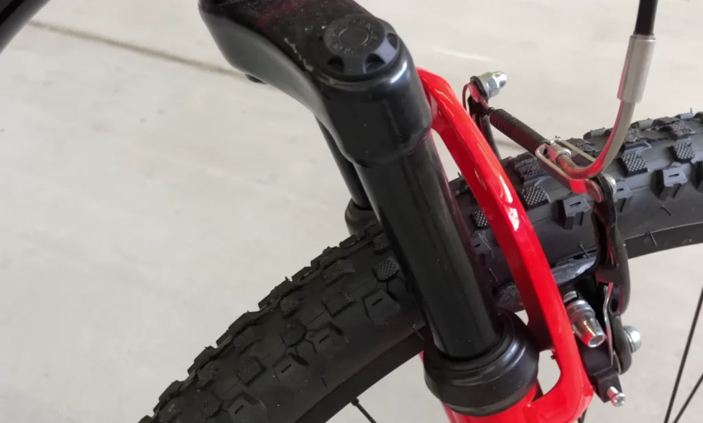 best full suspension mountain bike under $500 Mongoose Status 2.2 wheelset