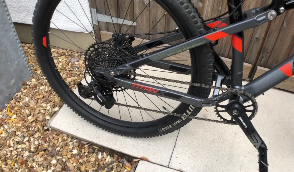 best full suspension mountain bikes under $1000 Carrera Titan X cassette