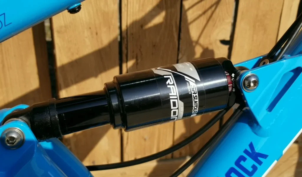 best full suspension mountain bikes under $1000 Diamondback Atroz 2 headset