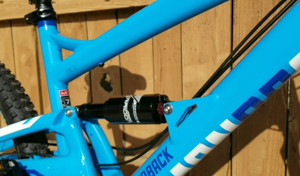 best full suspension mountain bikes under $1000 Diamondback Atroz 2 shock